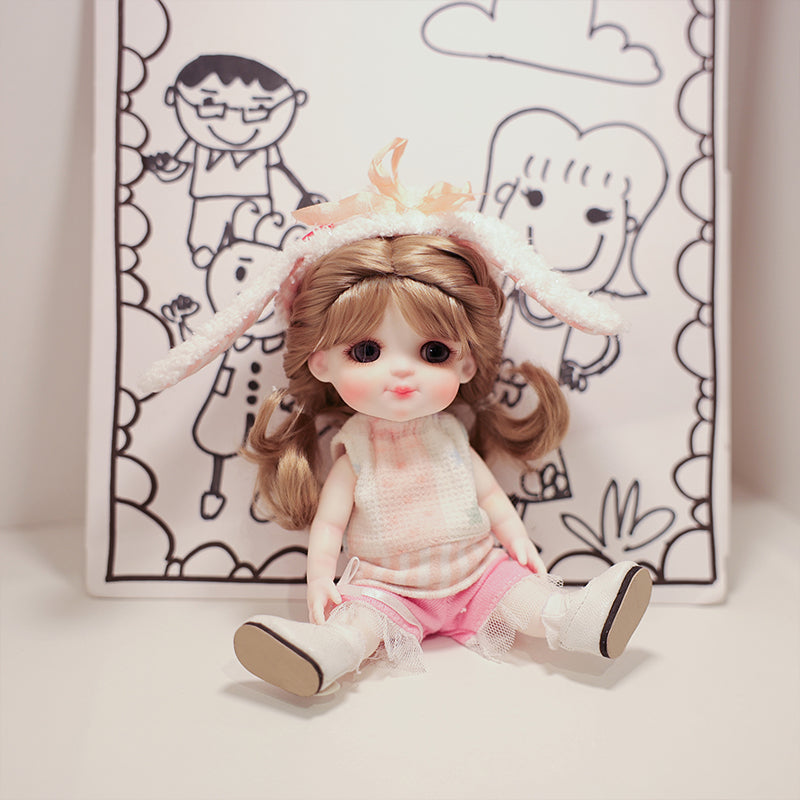 Cloveray 6-Inch Porcelain Doll · Bunny Ears Edition