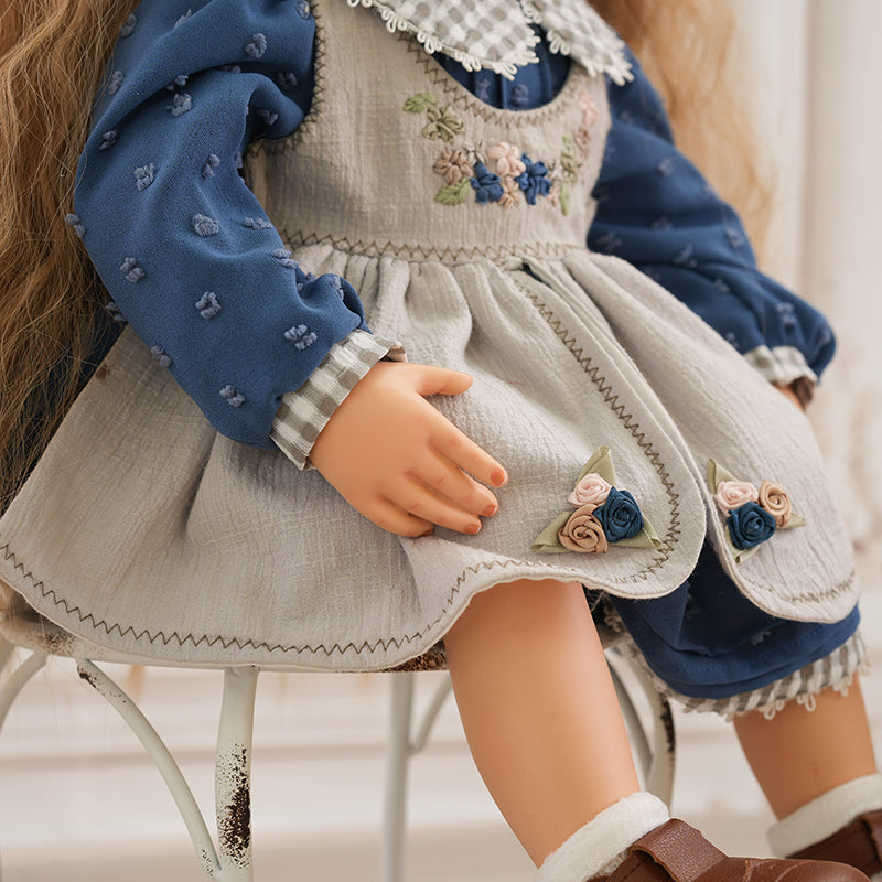 Cloveray girl doll toy