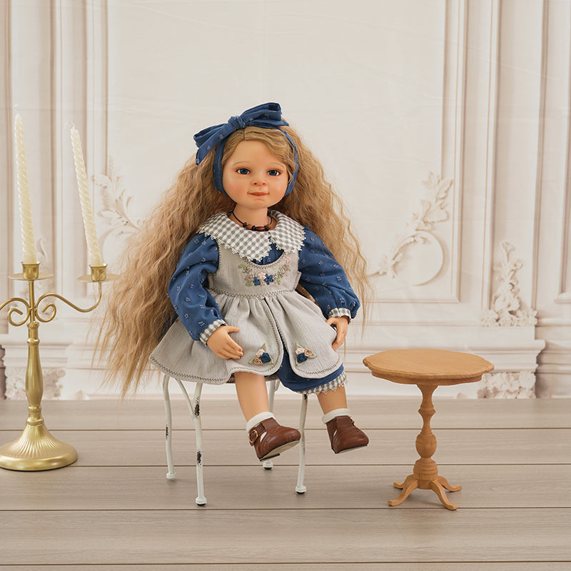 Cloveray girl doll toy