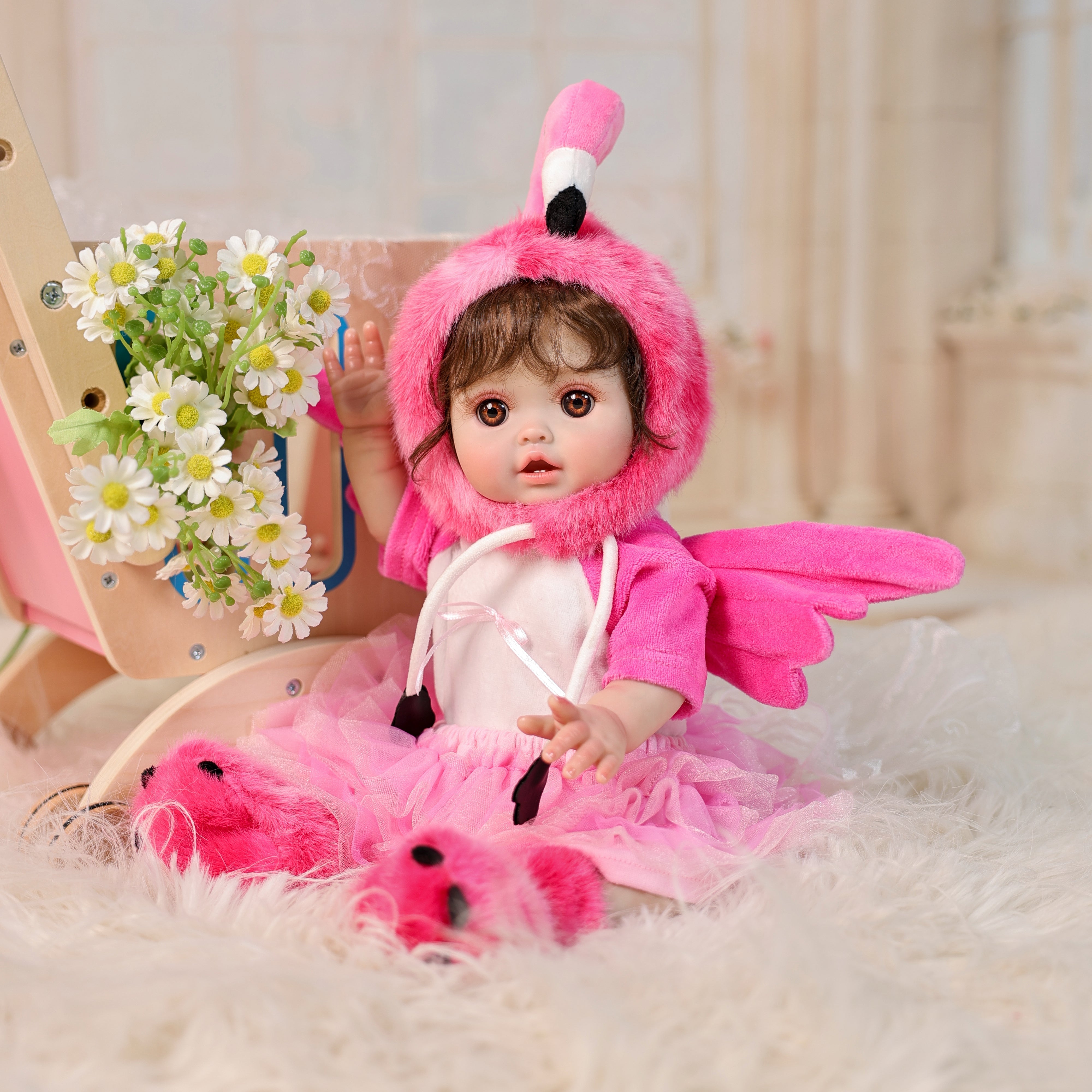 When the reborn doll embraces loneliness, every companionship is healing people's hearts