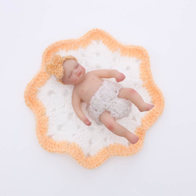 Cloveray Lifelike Silicone Reborn Girl Baby Doll 4Inch