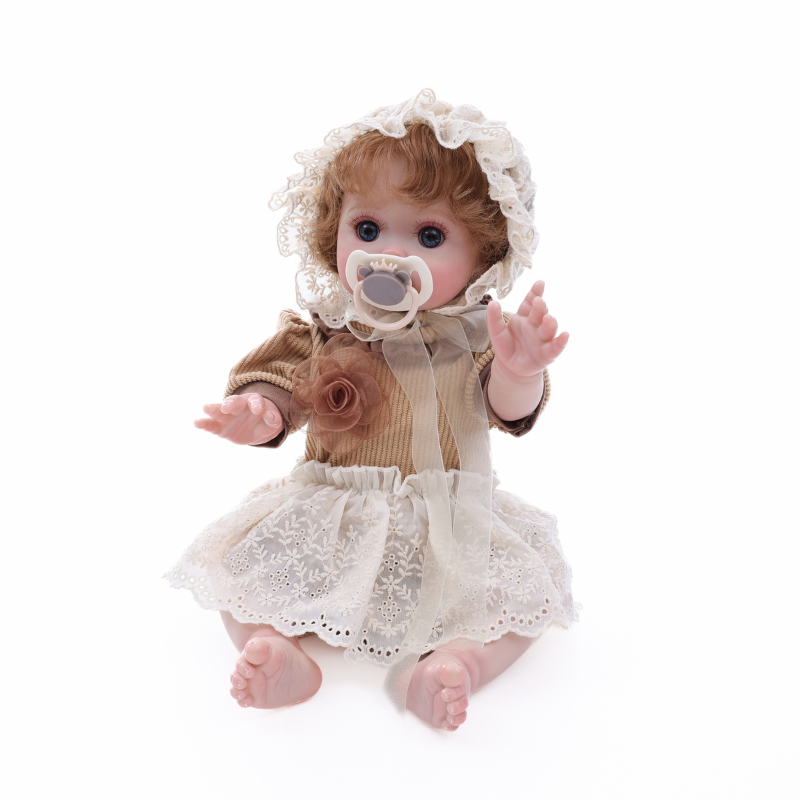 Cloveray 18-Inch Full-Body Vinyl Simulation Doll | Hand-Painted Makeup & Articulated Joints | Light Brown Knit Style