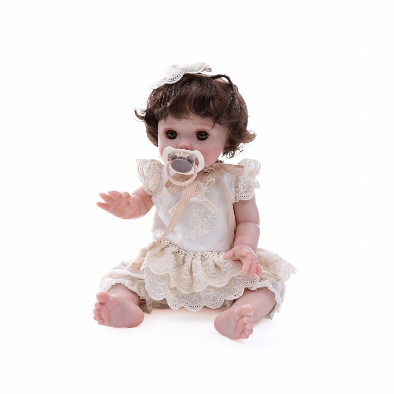 Cloveray 18-Inch Full-Body Vinyl Simulation Doll | Hand-Painted Makeup & Articulated Joints | Lace Embroidery Princess Outfit