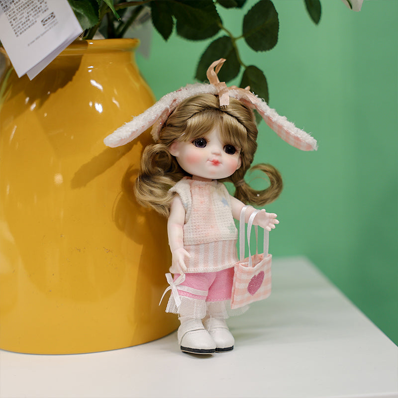 Cloveray 6-Inch Porcelain Doll · Bunny Ears Edition