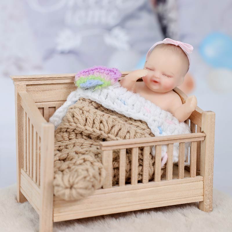 Cloveray Lifelike Silicone Reborn Girl Baby Doll 4Inch