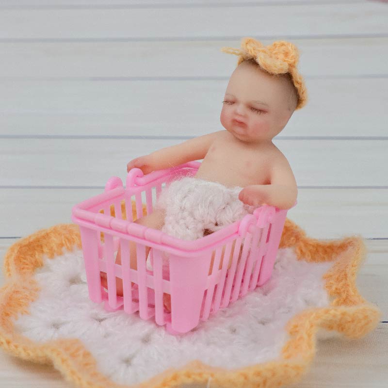 Cloveray Lifelike Silicone Reborn Girl Baby Doll 4Inch