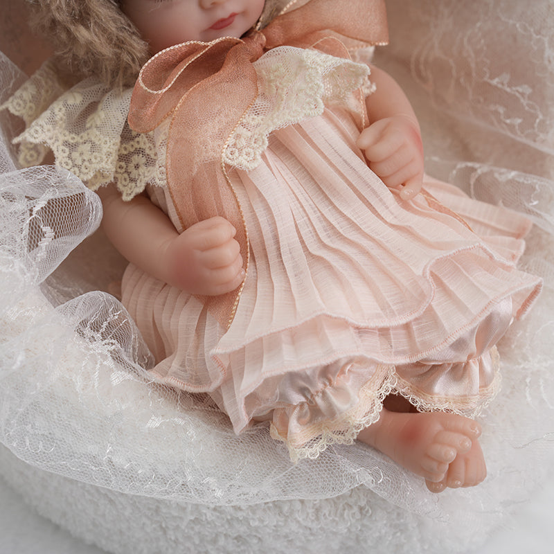 lifelike reborn baby doll
